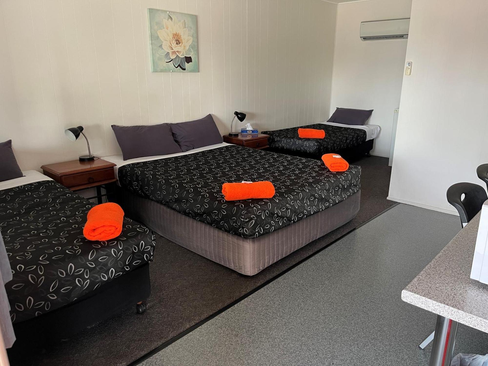 Winton Outback Motel Dış mekan fotoğraf